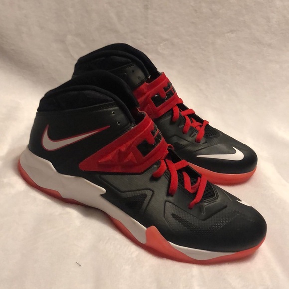 nike zoom lebron